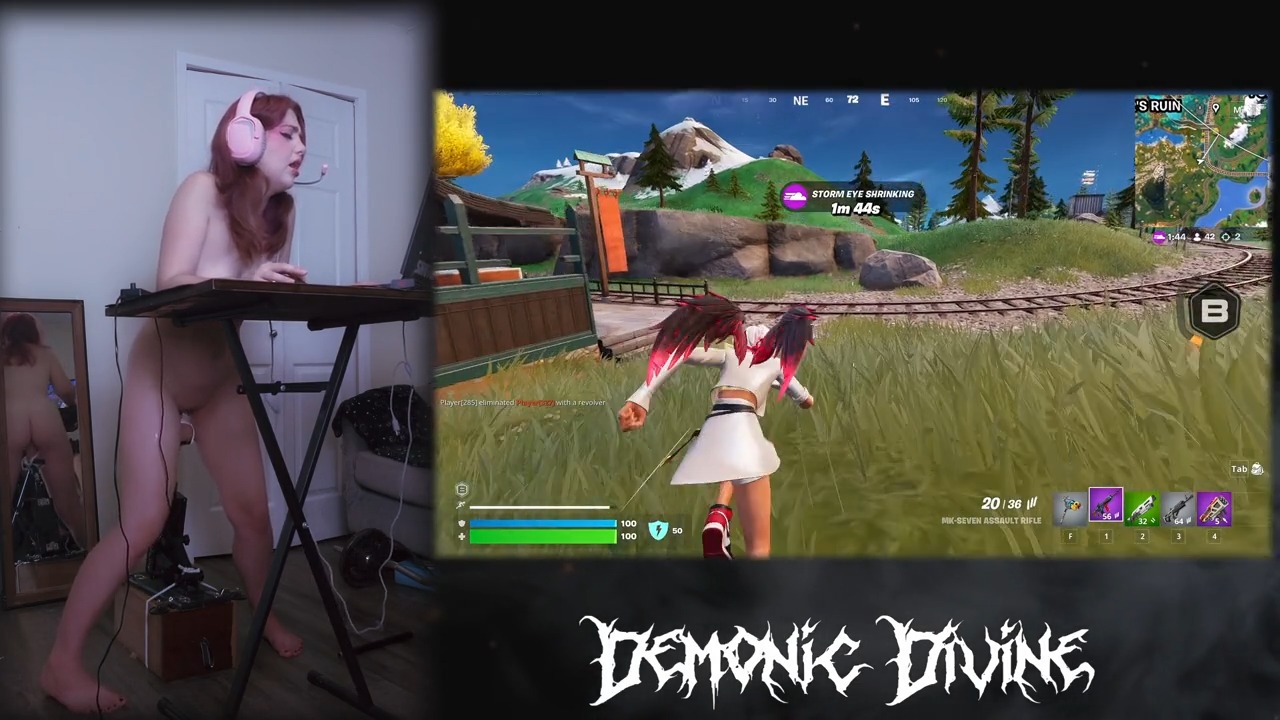 Scaricare gratis In pratica la sua compagna di squadra in Fortnite - noi giochiamo e lei sborra 🥵