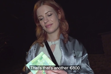 Oh, soldi 🤑 Andiamo! Dovrei schizzare sul tuo uccello per questo o cosa?