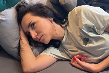 Sto dormendo e un pene viene inserito dentro di me: devo chiamare mio marito per chiedere aiuto o va bene così?