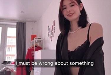 La mia amica è una ragazza da 10 su 10 🤌 La sborro e lei mi dice grazie